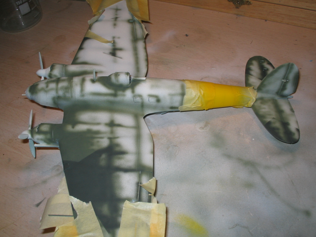 Heinkel He 111 H-20 enmascaramiento zonas amarillas