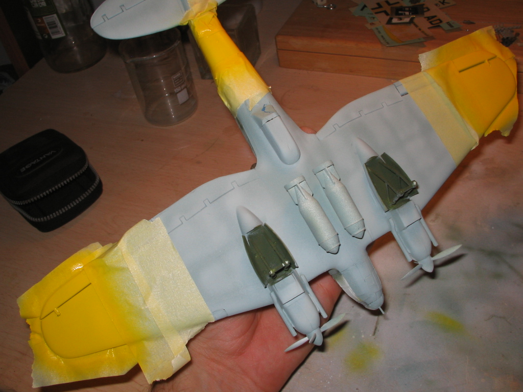 Heinkel He 111 H-20 masking yellow zones